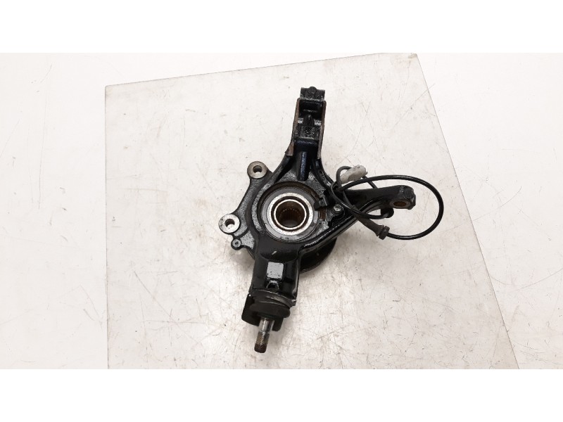 Recambio de mangueta delantera derecha para peugeot 308 1.6 16v referencia OEM IAM 364796  