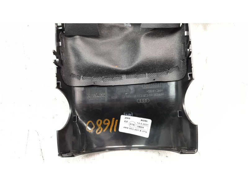 Recambio de moldura para audi q7 4mg referencia OEM IAM 4M8857116  