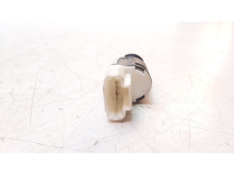 Recambio de interruptor para dacia sandero referencia OEM IAM 8200276361D  