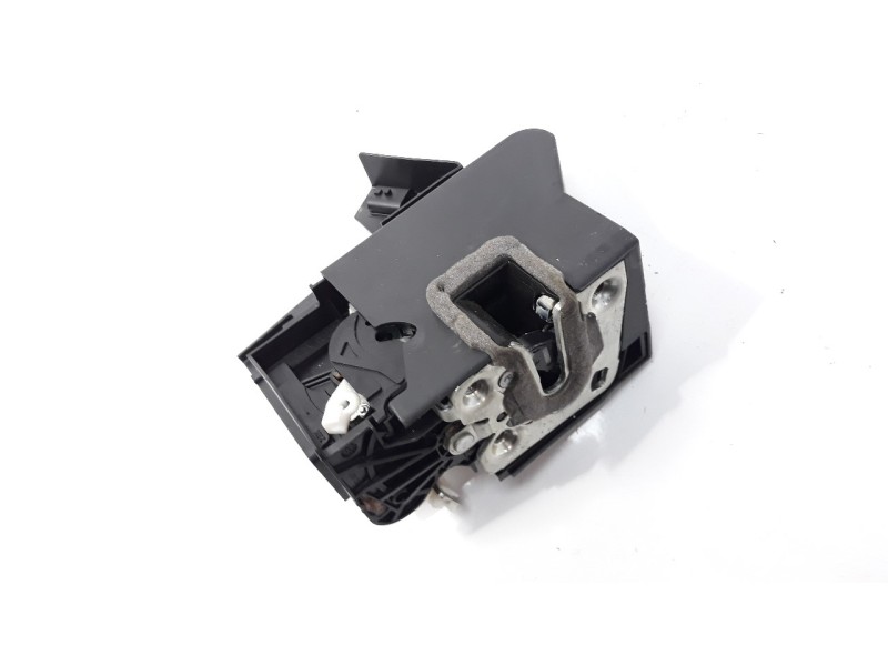 Recambio de cerradura puerta delantera derecha para dacia sandero 0.9 tce cat referencia OEM IAM 805028269R  