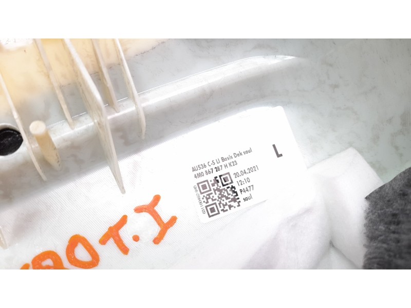 Recambio de moldura para audi q7 4mg referencia OEM IAM 4M0867287HK23  