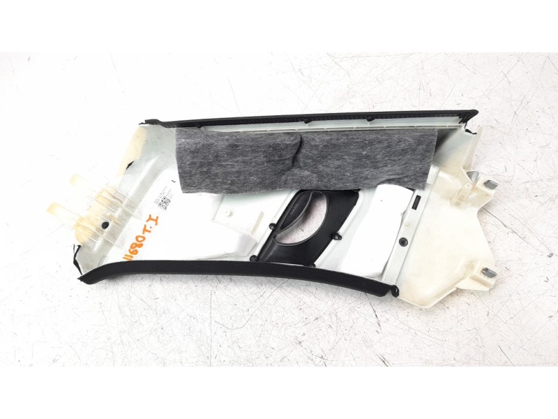 Recambio de moldura para audi q7 4mg referencia OEM IAM 4M0867287HK23  