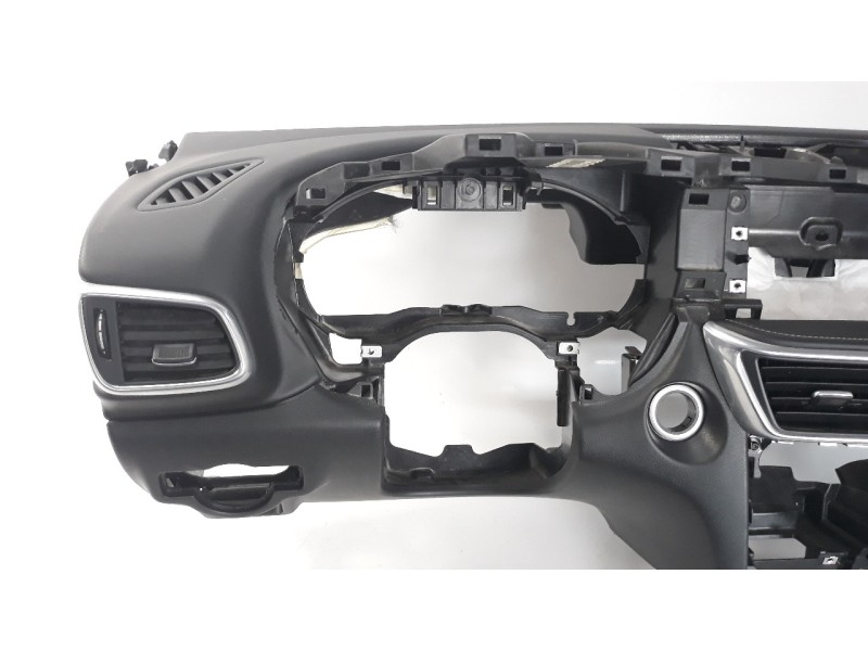 Recambio de kit airbag para infiniti q30 2.2d sport referencia OEM IAM 682005DF0A  