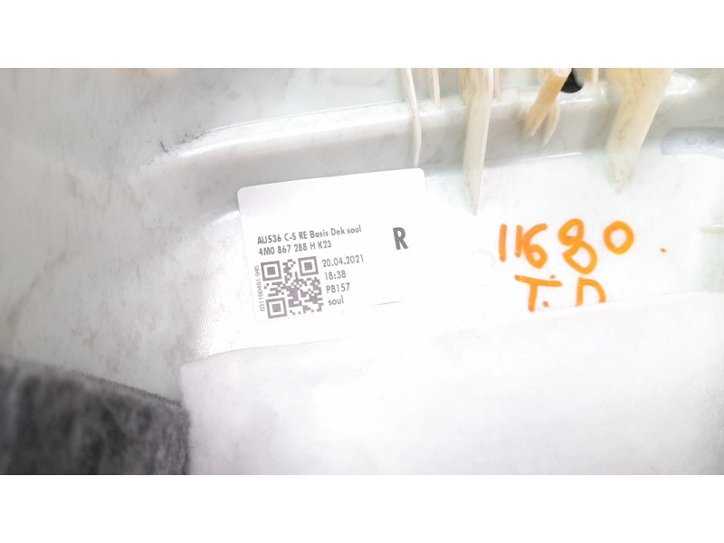 Recambio de moldura para audi q7 4mg referencia OEM IAM 4M0867288HK23  