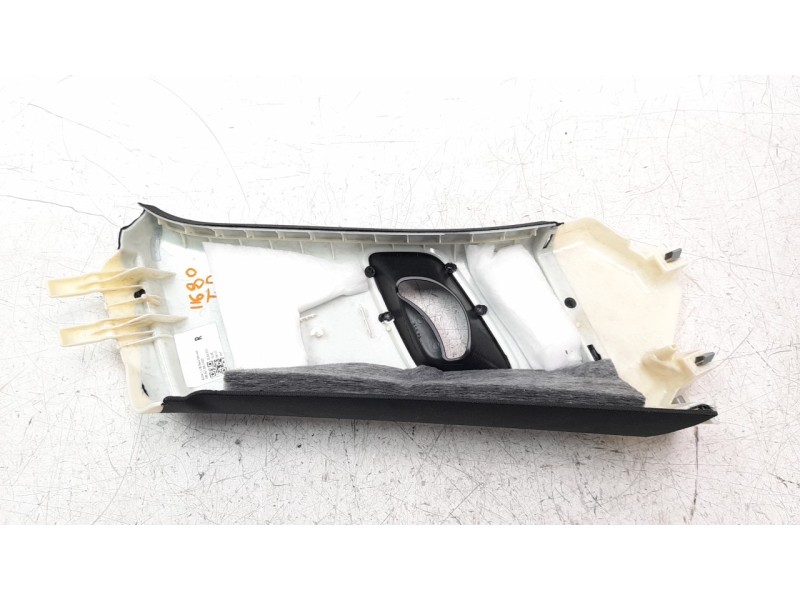 Recambio de moldura para audi q7 4mg referencia OEM IAM 4M0867288HK23  