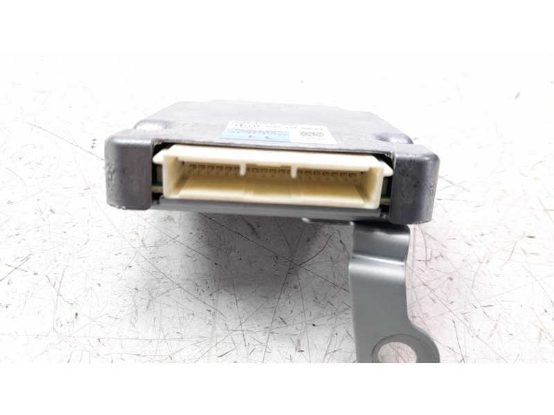 Recambio de modulo electronico para toyota prius+ 1.8 16v (híbrido) referencia OEM IAM 8815047180  