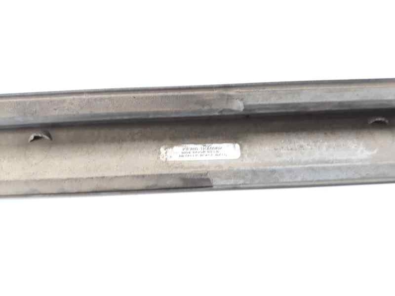 Recambio de moldura para nissan juke (f15) tekna referencia OEM IAM 10144138  