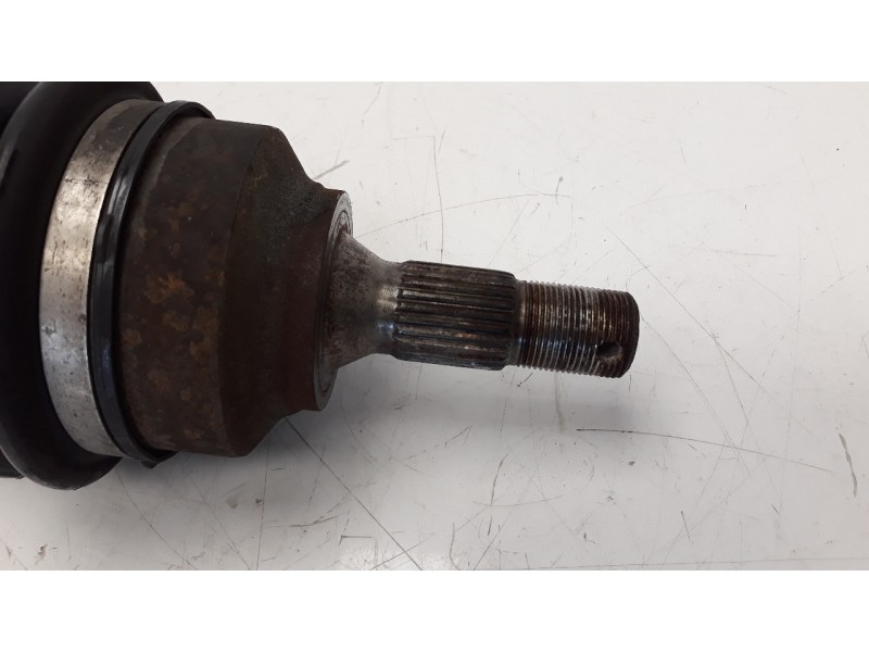 Recambio de transmision delantera derecha para peugeot 308 1.6 16v referencia OEM IAM 3273QH P1507 213P1507