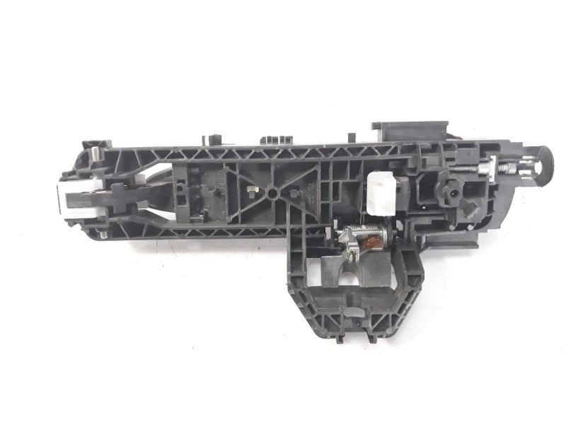 Recambio de maneta exterior trasera derecha para infiniti q30 2.2d sport referencia OEM IAM A2047600270  