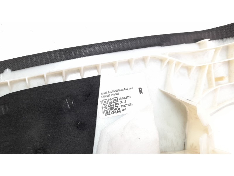 Recambio de guarnecido puerta trasera derecha para audi q7 4mg referencia OEM IAM 4M0867246K23  