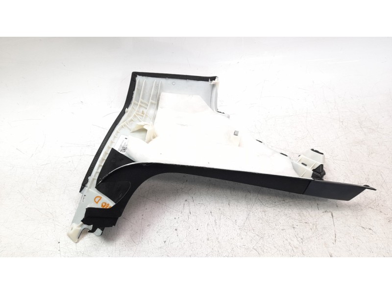 Recambio de guarnecido puerta trasera derecha para audi q7 4mg referencia OEM IAM 4M0867246K23  