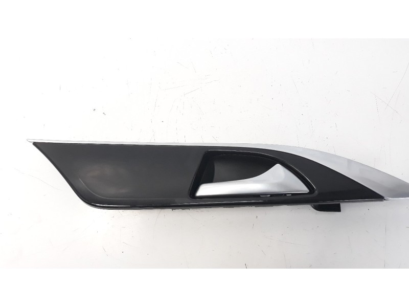 Recambio de maneta interior delantera derecha para infiniti q30 2.2d sport referencia OEM IAM 16005025215  