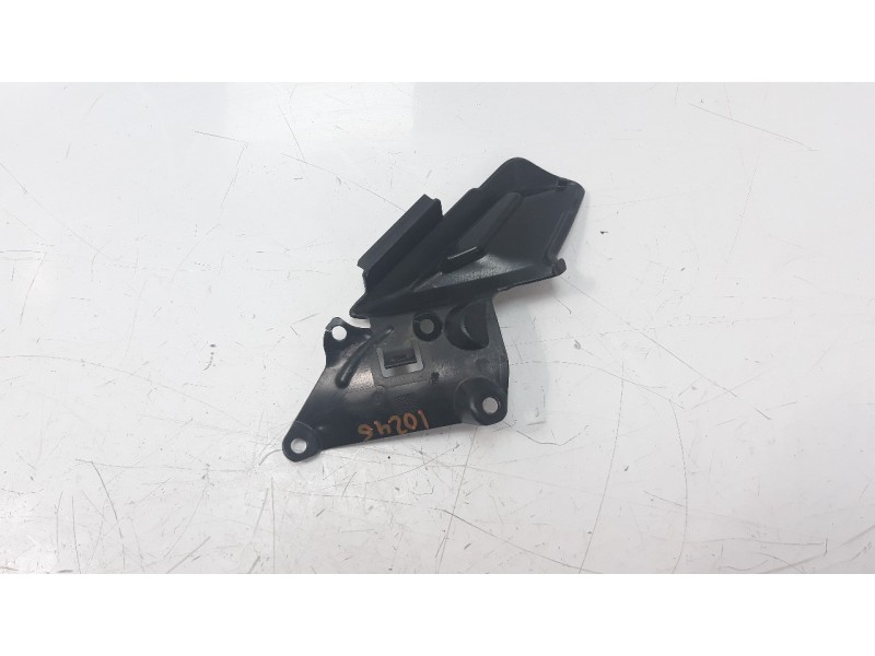 Recambio de moldura para triumph street triple street triple r referencia OEM IAM 2309220  