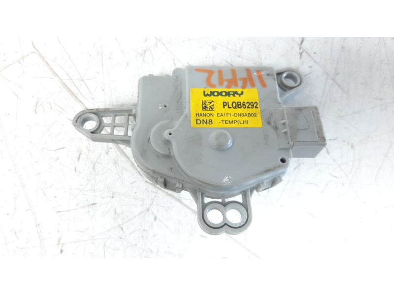 Recambio de motor apertura trampillas climatizador para hyundai tucson referencia OEM IAM EA1F1DN8AB02  