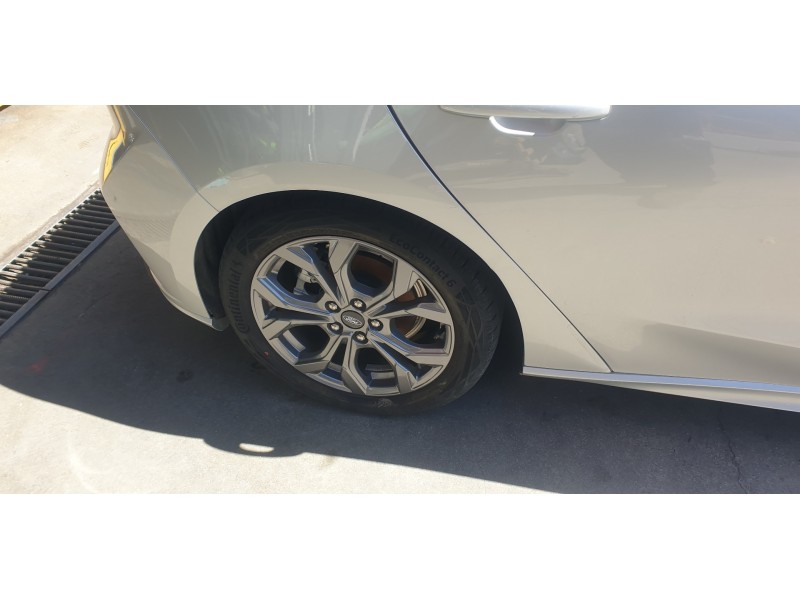Recambio de amortiguador trasero derecho para ford focus st-line referencia OEM IAM JX6118080EAE  