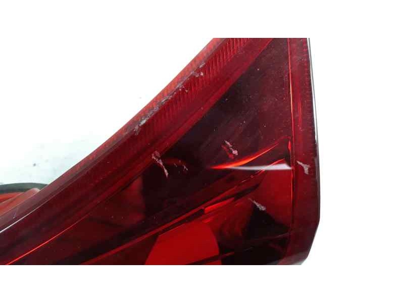 Recambio de piloto trasero derecho interior para toyota auris active referencia OEM IAM 8158102460  