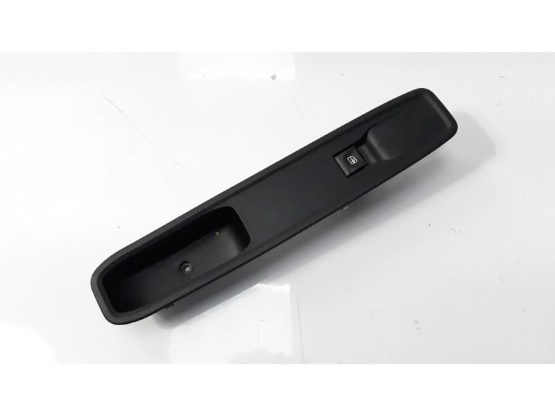Recambio de mando elevalunas delantero derecho para dacia sandero 0.9 tce cat referencia OEM IAM 254118044R IAF140017HQ EWSRE024