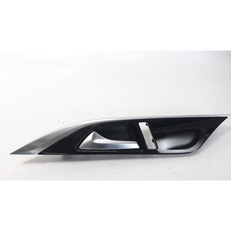 Recambio de maneta interior delantera izquierda para infiniti q30 2.2d sport referencia OEM IAM 16005015215  