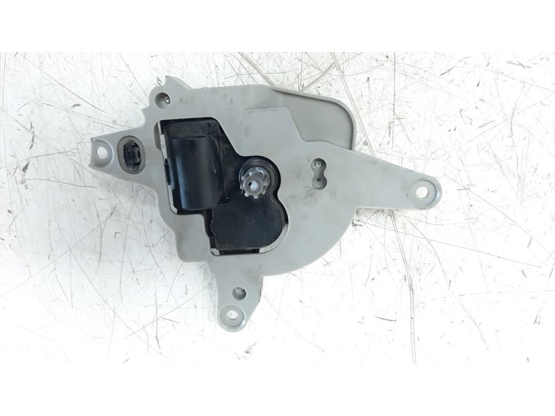 Recambio de motor apertura trampillas climatizador para hyundai tucson referencia OEM IAM EA1F0NX5AA  
