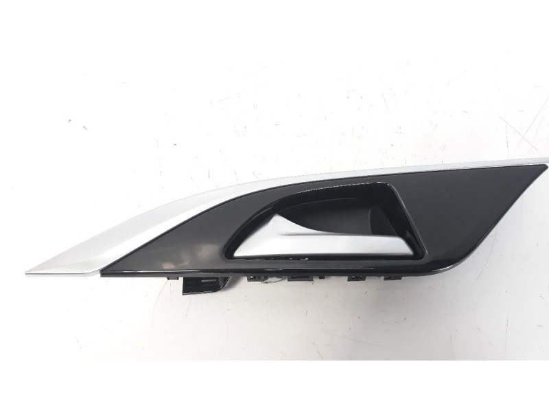 Recambio de maneta interior trasera derecha para infiniti q30 2.2d sport referencia OEM IAM 16005025215  