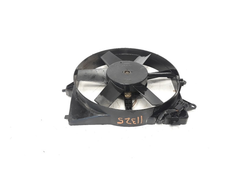 Recambio de electroventilador para mg rover mg zr referencia OEM IAM 8240157  