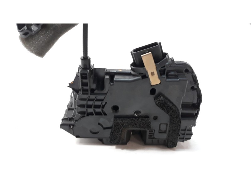 Recambio de cerradura puerta delantera derecha para renault clio iv 0.9 referencia OEM IAM 805024563R  