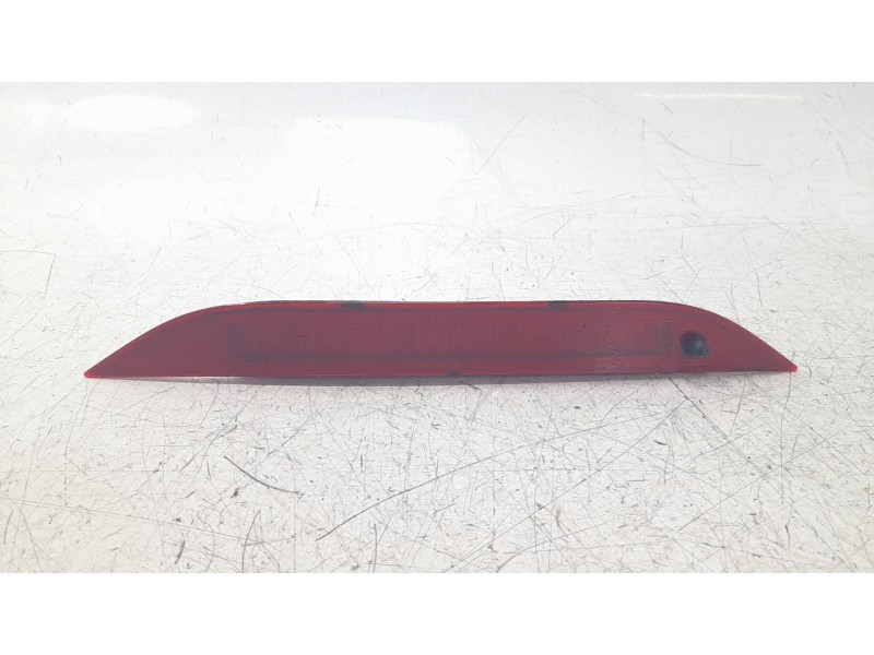 Recambio de luz central de freno para smart forfour 0.9 turbo cat referencia OEM IAM 265900344R A4539063500 