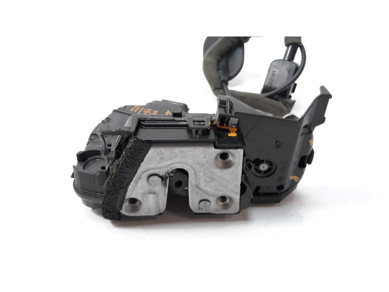 Recambio de cerradura puerta delantera derecha para renault clio iv 0.9 referencia OEM IAM 805024563R  