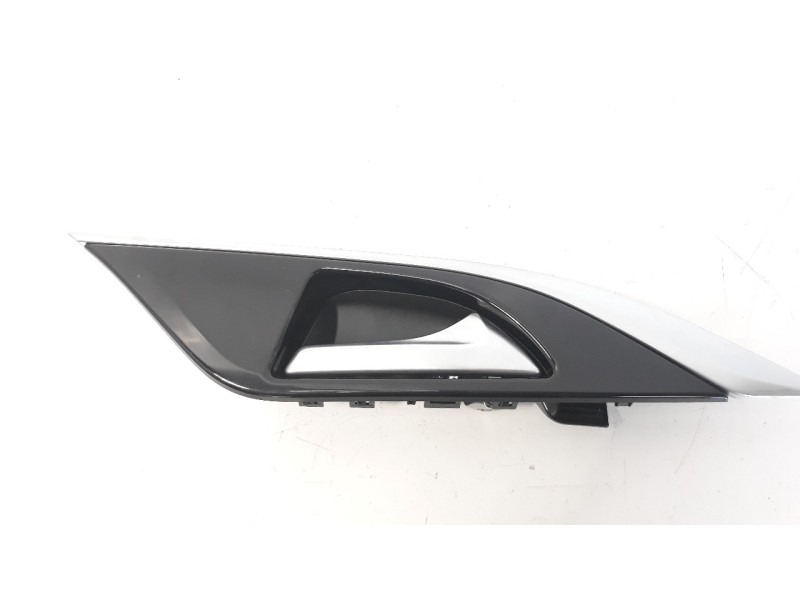 Recambio de maneta interior trasera izquierda para infiniti q30 2.2d sport referencia OEM IAM 16005015215  