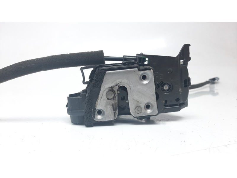 Recambio de cerradura puerta trasera derecha para renault clio iv 0.9 referencia OEM IAM 825002104R  
