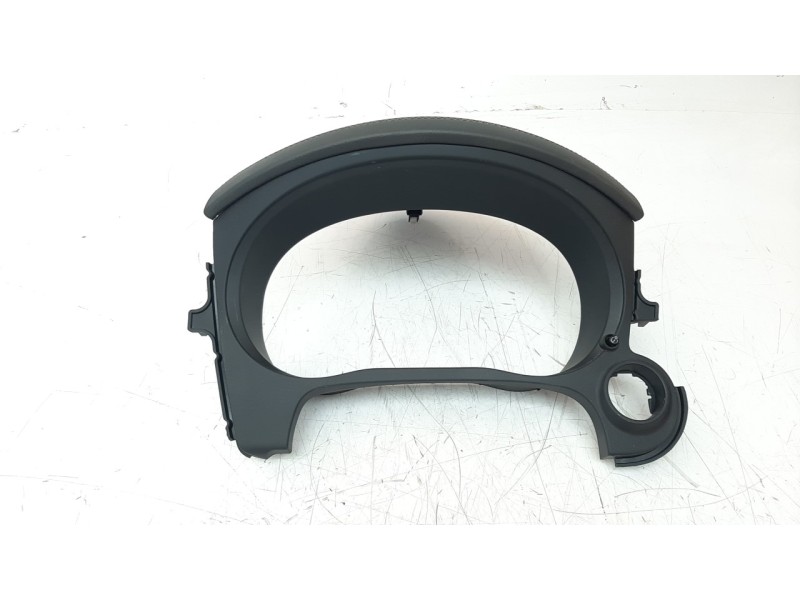 Recambio de moldura para mitsubishi outlander (gf0) phev kaiteki 4wd referencia OEM IAM 8060A168  