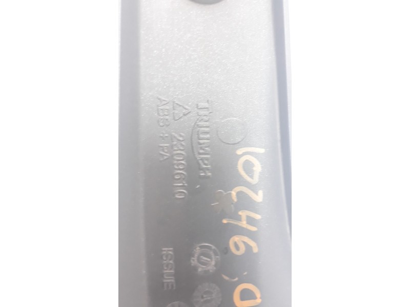Recambio de moldura para triumph street triple street triple r referencia OEM IAM 2309610  