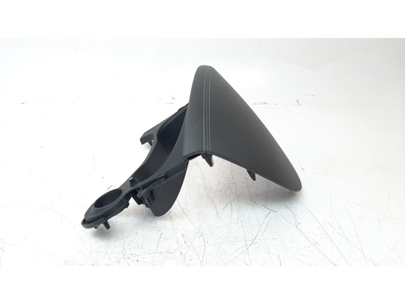 Recambio de moldura para mitsubishi outlander (gf0) phev kaiteki 4wd referencia OEM IAM 8060A168  