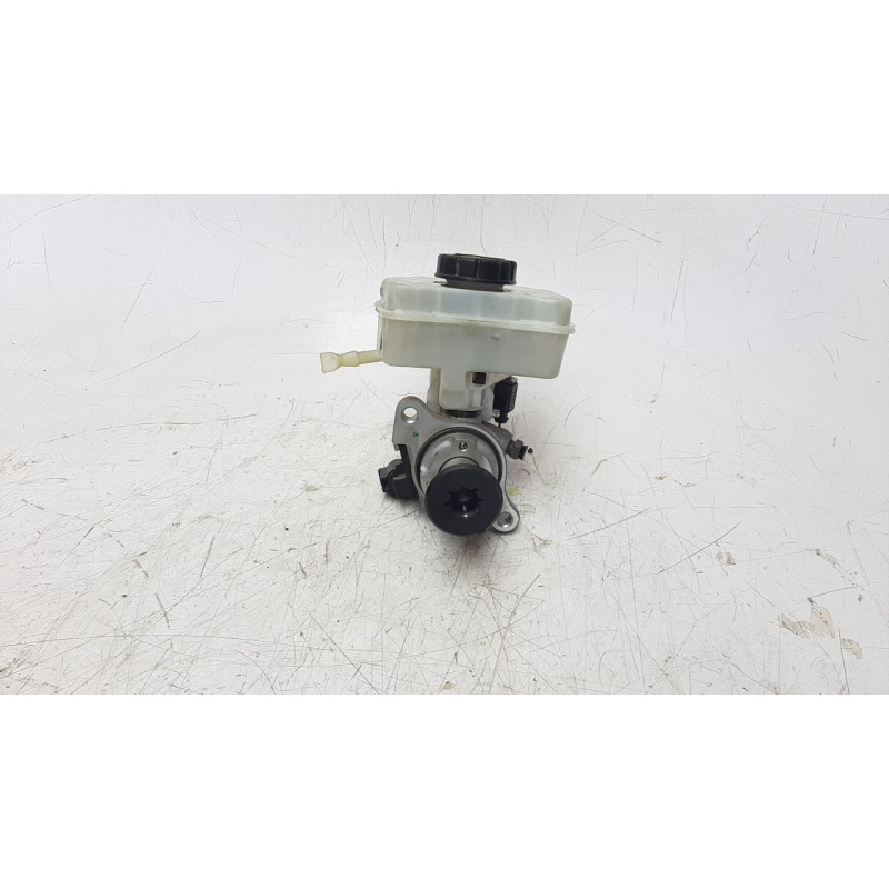 Recambio de bomba freno para porsche cayenne (typ 92aa) 3.0 tdi cat referencia OEM IAM 7P0611303A 32667767 