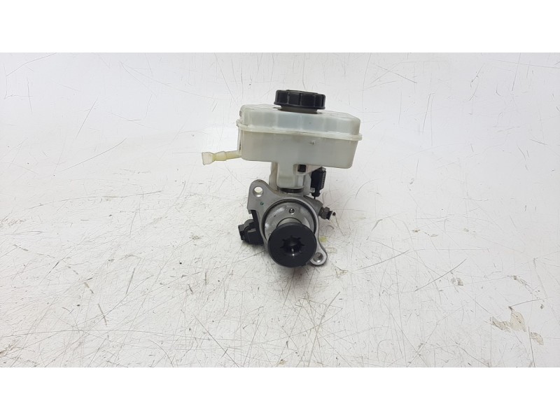 Recambio de bomba freno para porsche cayenne (typ 92aa) 3.0 tdi cat referencia OEM IAM 7P0611303A 32667767 