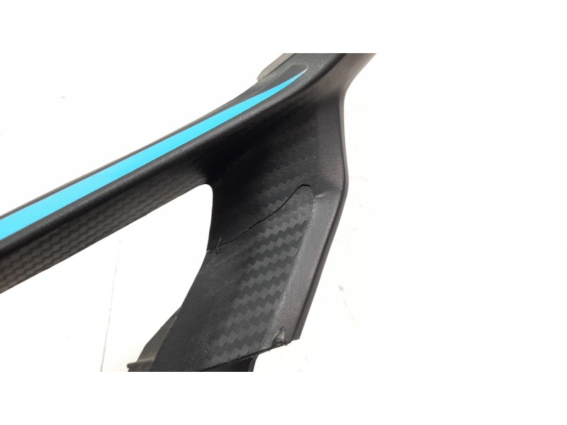 Recambio de moldura para honda cbr 650r cbr 650r referencia OEM IAM 64190MKYDL0ZA  