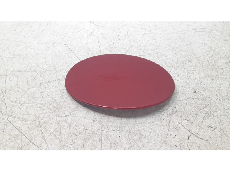 Recambio de tapa exterior combustible para land rover discovery sport 2.0 td4 cat referencia OEM IAM FK72405A26A  