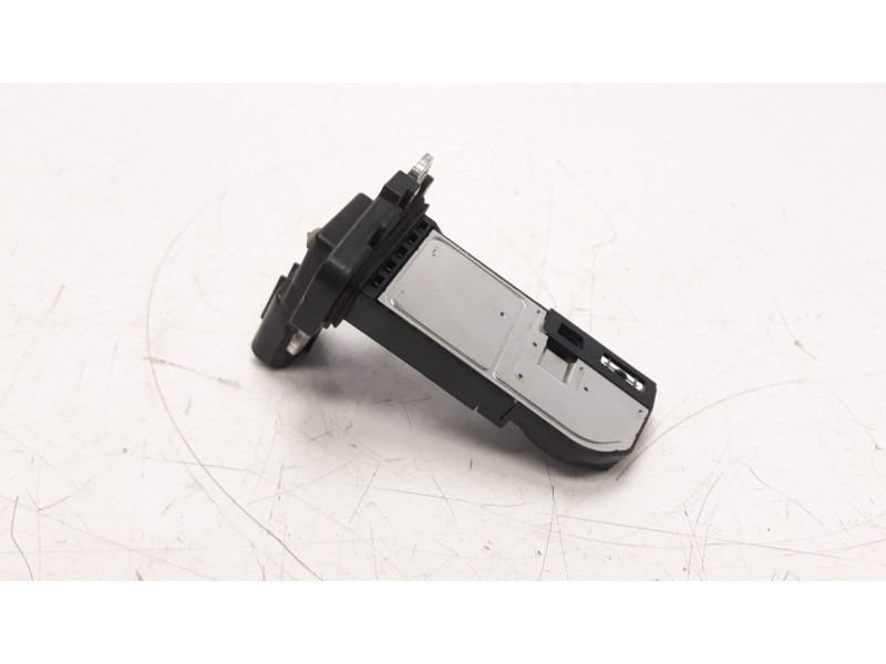 Recambio de caudalimetro para toyota yaris city referencia OEM IAM 2220426010 AFH70M77 