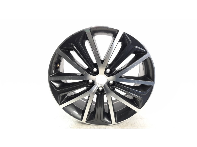 Recambio de llanta para hyundai tucson kosmo 4wd referencia OEM IAM 52910D7410PAC  