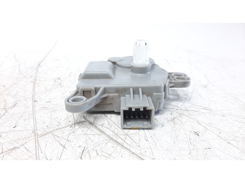 Recambio de motor apertura trampillas climatizador para hyundai tucson referencia OEM IAM EA1F1DN8AB02  