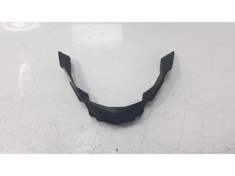 Recambio de molduras delanteras para triumph street triple street triple r referencia OEM IAM 2309607  