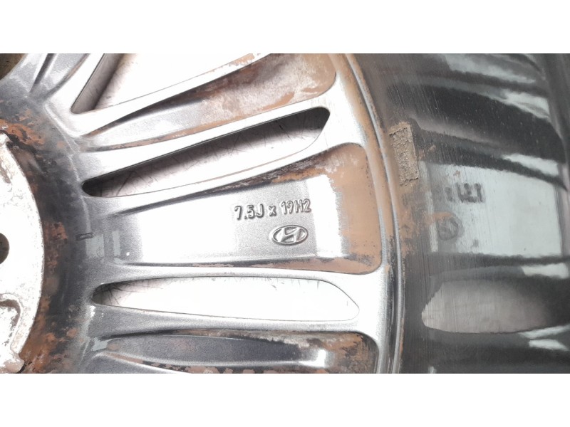 Recambio de llanta para hyundai tucson kosmo 4wd referencia OEM IAM 52910D7410PAC  