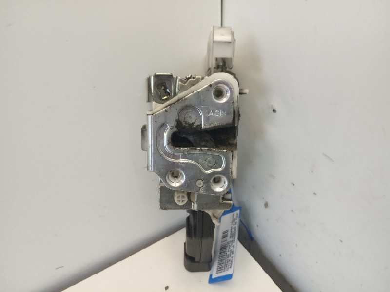 Recambio de cerradura puerta trasera izquierda para toyota aygo (kgb/wnb) 1.0 cat referencia OEM IAM 690600H011  