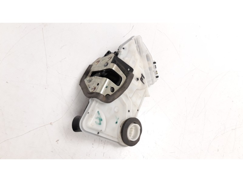 Recambio de cerradura puerta delantera derecha para toyota c-hr referencia OEM IAM 69030F4020  