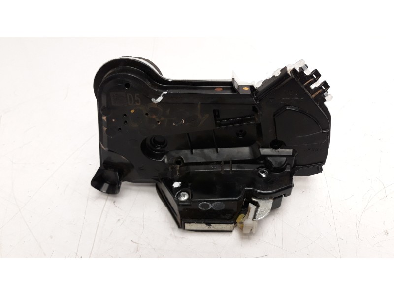 Recambio de cerradura puerta delantera derecha para toyota c-hr referencia OEM IAM 69030F4020  