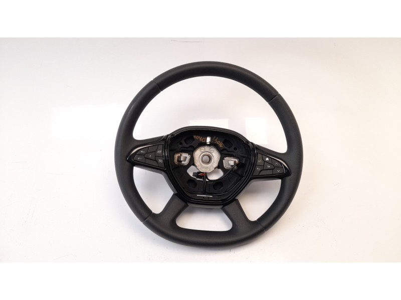 Recambio de volante para dacia sandero 0.9 tce cat referencia OEM IAM 484007754R  