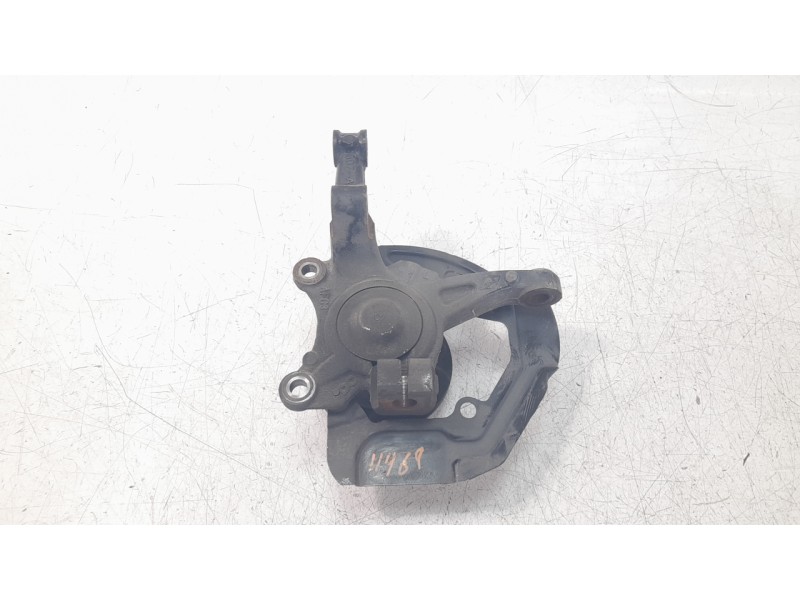 Recambio de mangueta delantera izquierda para smart forfour 0.9 turbo cat referencia OEM IAM A4533320100  