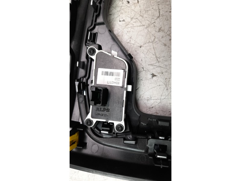Recambio de cenicero para renault megane iv grandtour business referencia OEM IAM 969121990R  