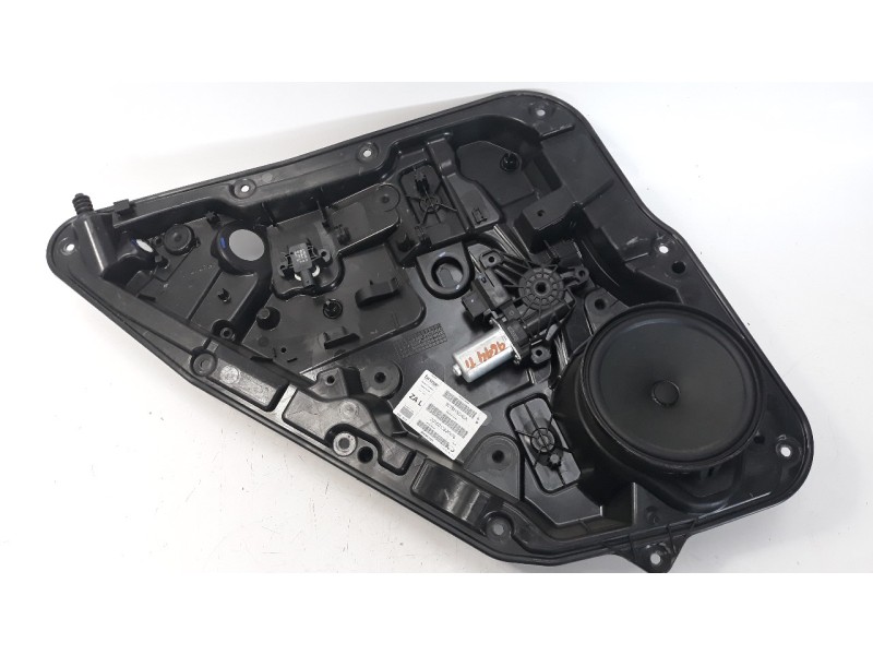 Recambio de elevalunas trasero izquierdo para infiniti q30 2.2d sport referencia OEM IAM 928338101  