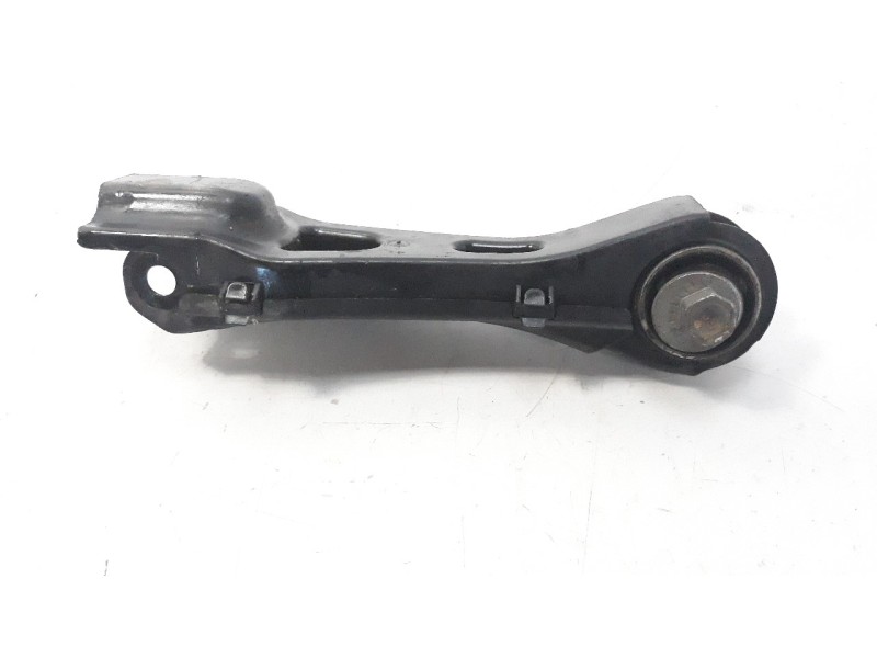 Recambio de brazo suspension superior trasero derecho para infiniti q30 2.2d sport referencia OEM IAM A2463520788  